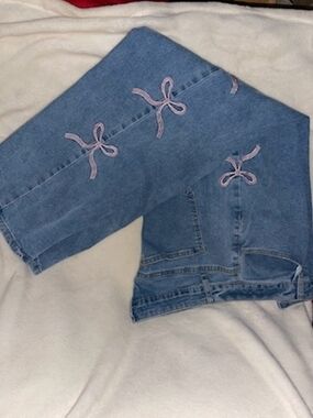 Blue Women's Denim Jeans with Pink Bow Embroidery